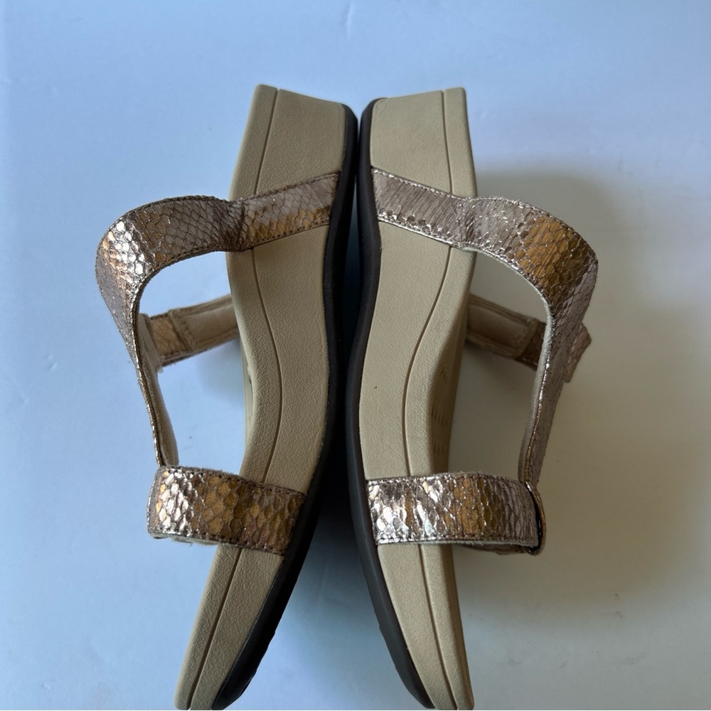 Vionic Pacific Ellie Rose Gold Snake Print Platforms Adjustable Sz 11-EUC - Picture 3 of 5